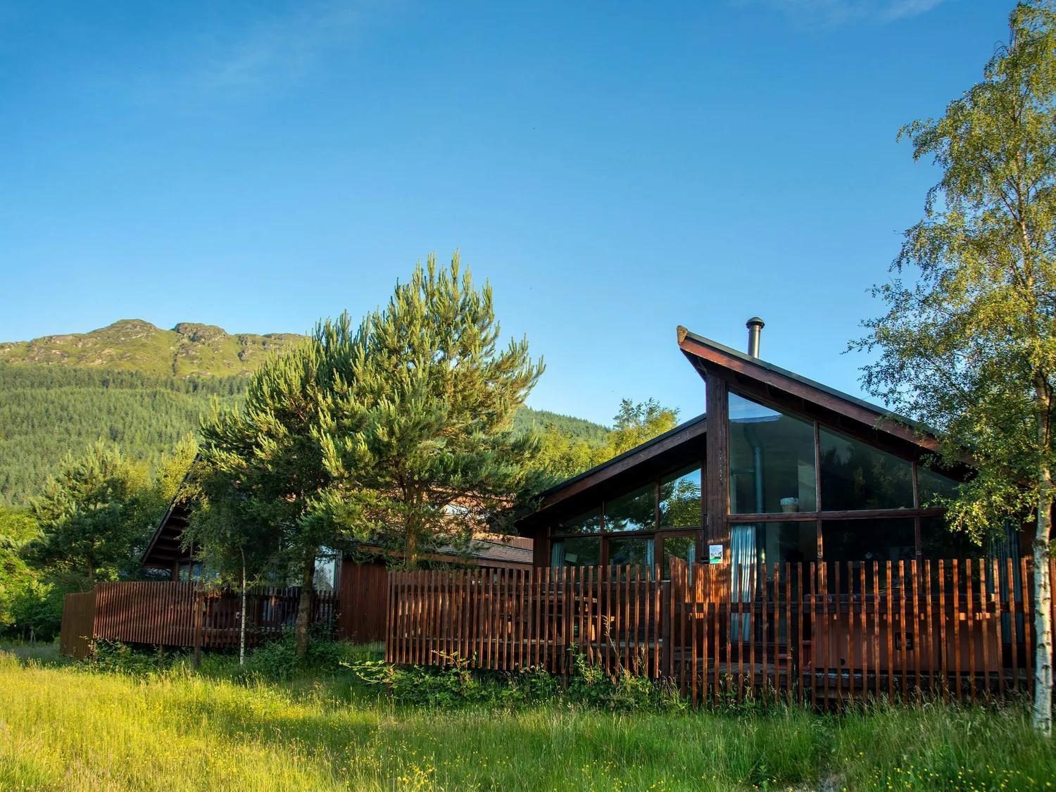 Ardgartan Argyll Cabins - Forest Holidays 애로차 외부 사진